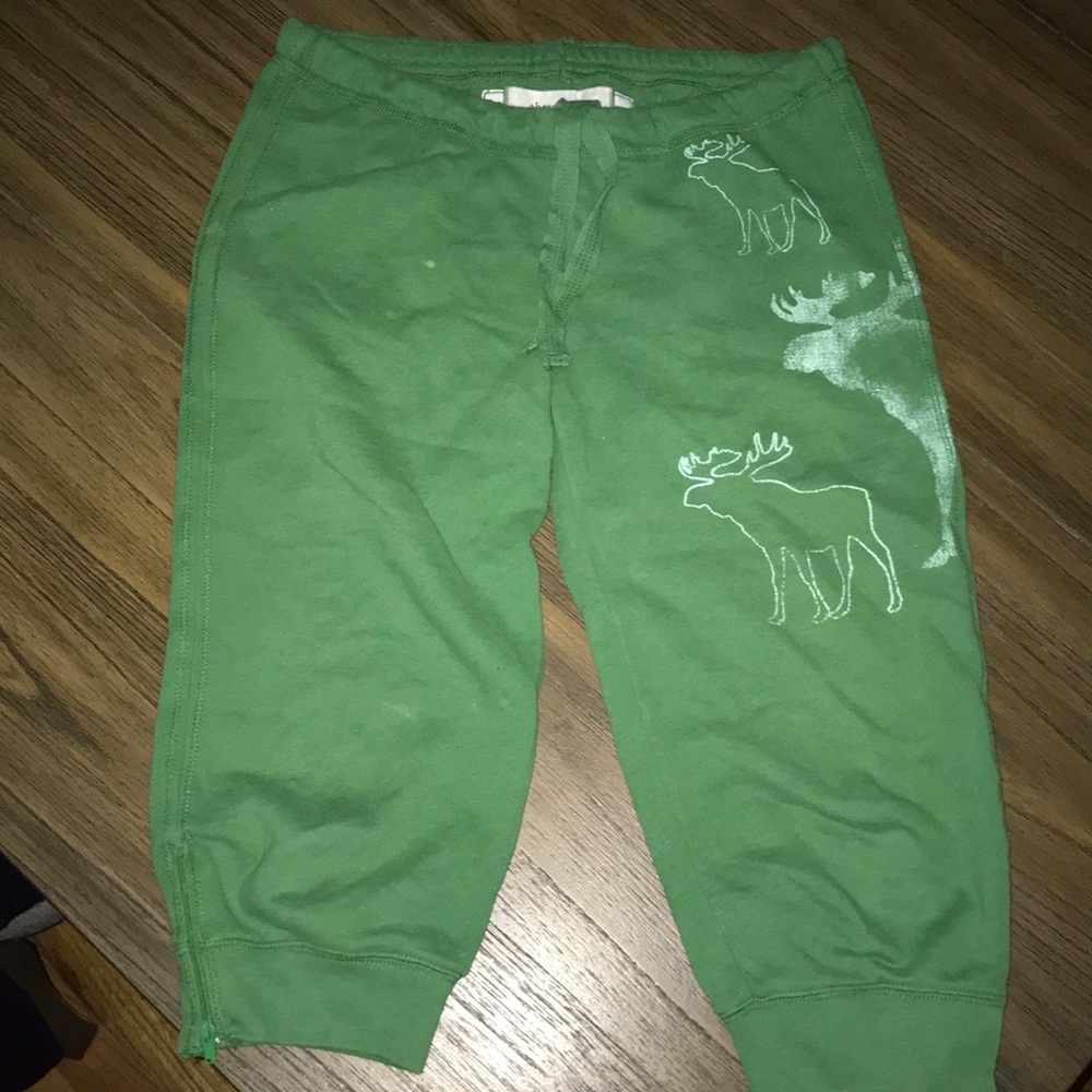 Abercrombie kids sweat crop pants.